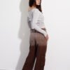 Pantalón denim degrade con cintura desflecada