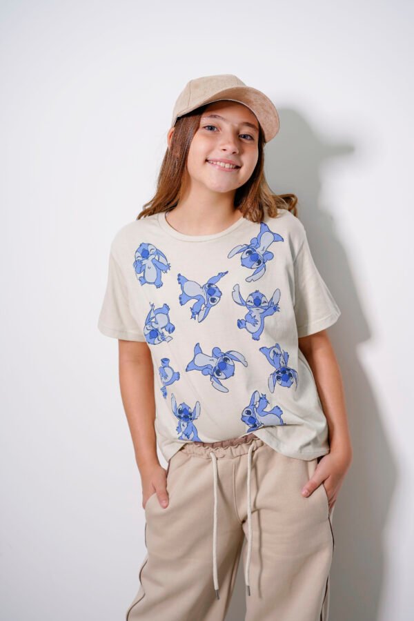 _DSC0573 Reme Boxy Fit 10 STITCH KIDS