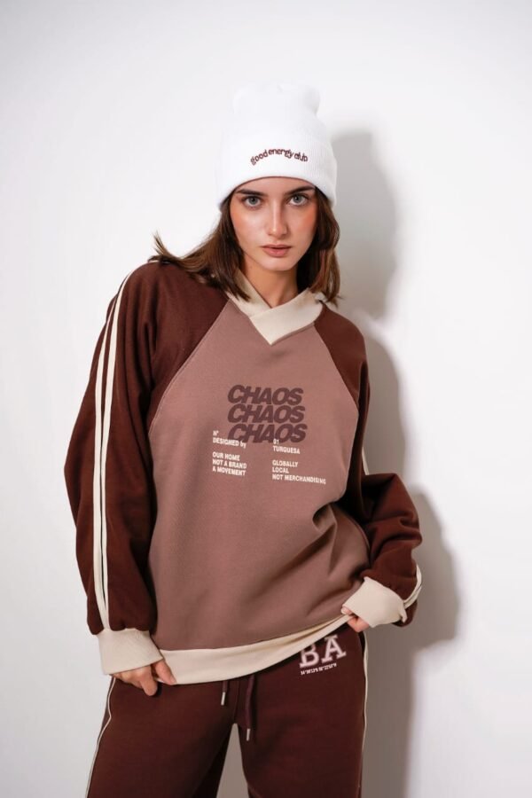WhatsApp Image 2025-05-19 at 16.02.26 (2) Buzo escote en V CHAOSS CHAOSS