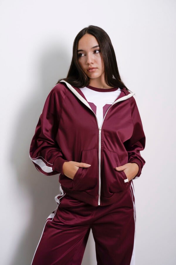 CAMPERA DEPORTIVA HOMERO