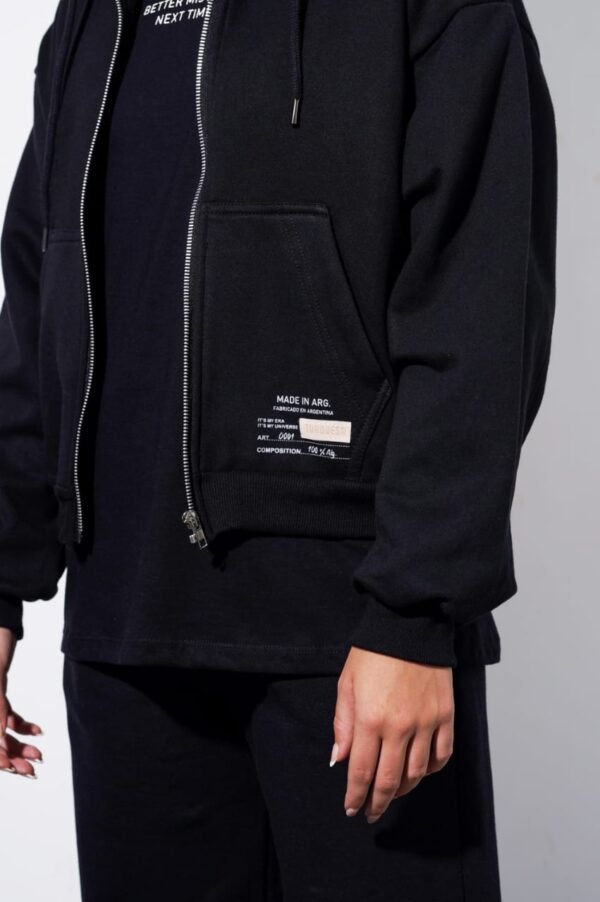 WhatsApp Image 2025-06-20 at 13.17.25 (4) Campera Jogging Basica
